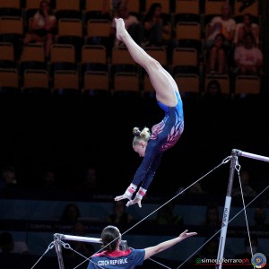 cze peterkova klara ph simone ferraro sfa00140 copia